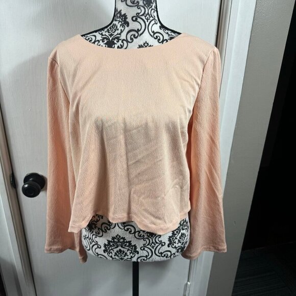 Topshop blush pink open back bell sleeve top with button - Picture 1 of 7
